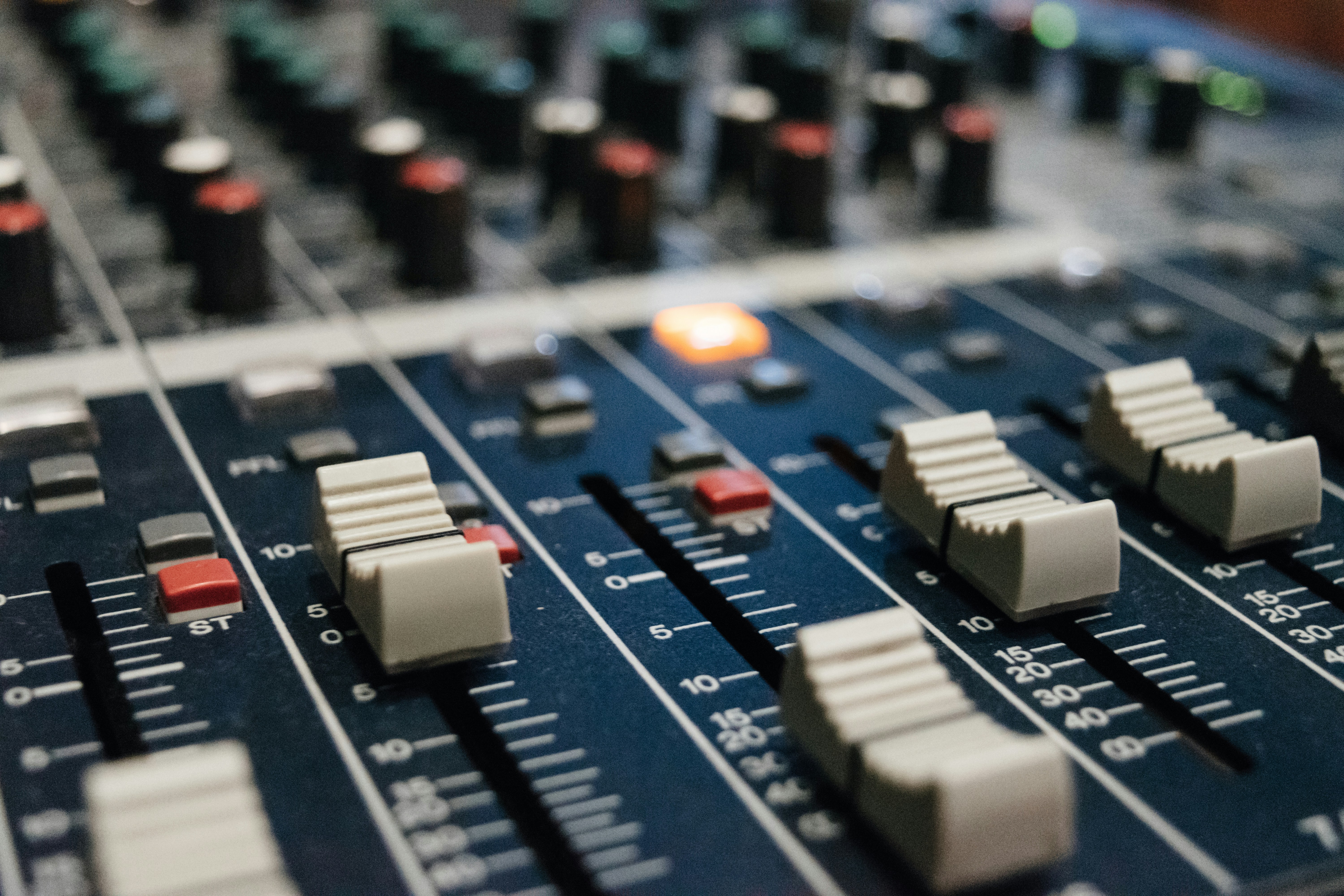 Mixing board